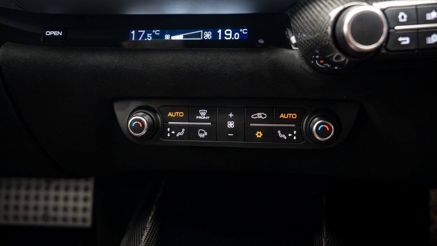 Used Ferrari 812 Superfast 2022 for sale - 77934397: Photo 30