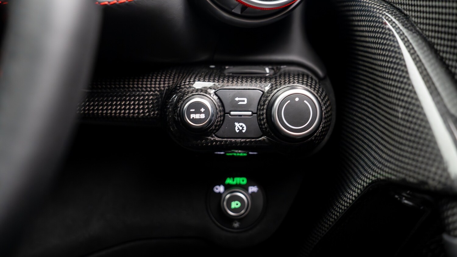 Used Ferrari 812 Superfast 2022 for sale - 77934397: Photo 33