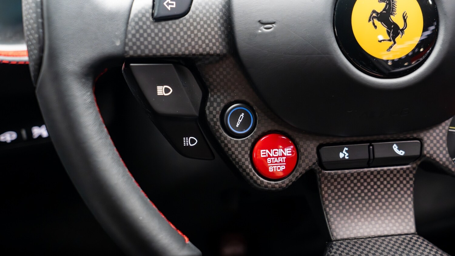 Used Ferrari 812 Superfast 2022 for sale - 77934397: Photo 42