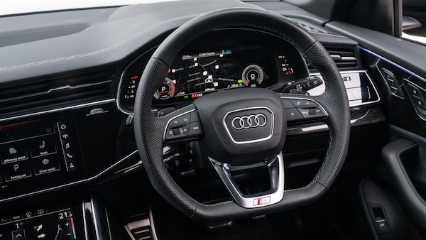 Used Audi Q8 2023 for sale - 76140428: Photo 16
