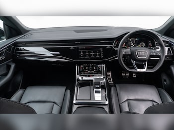Used Audi Q8 2023 for sale - 76140428: Photo 2