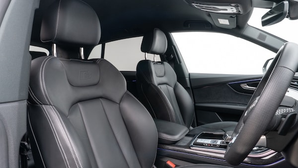 Used Audi Q8 2023 for sale - 76140428: Photo 3