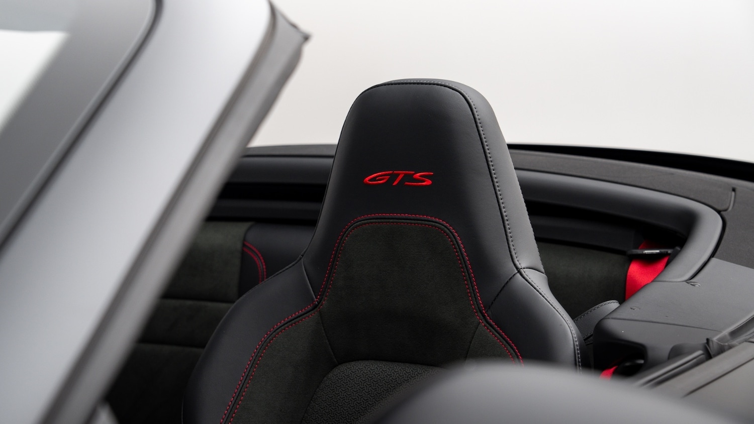 Used Porsche 911 2025 for sale - 77917903: Photo 10