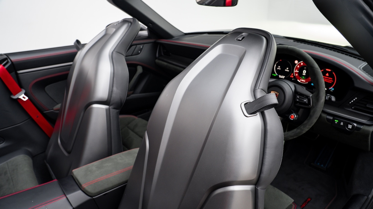 Used Porsche 911 2025 for sale - 77917903: Photo 20