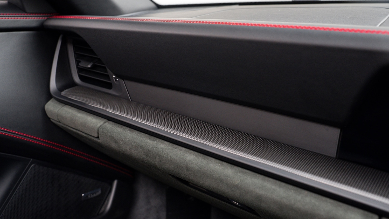 Used Porsche 911 2025 for sale - 77917903: Photo 41