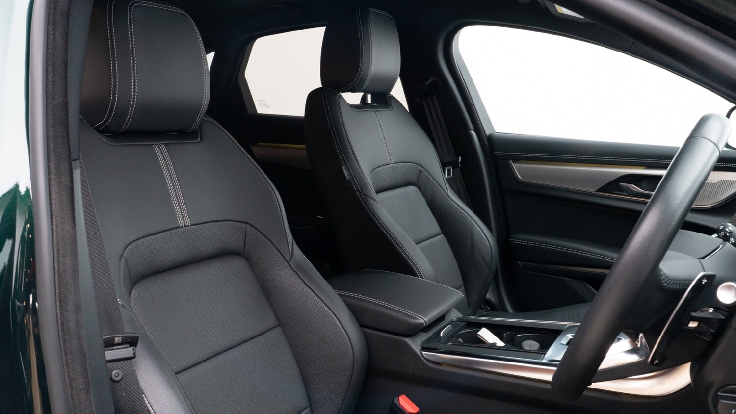 Used Jaguar XF 2023 for sale - 77648122: Photo 3