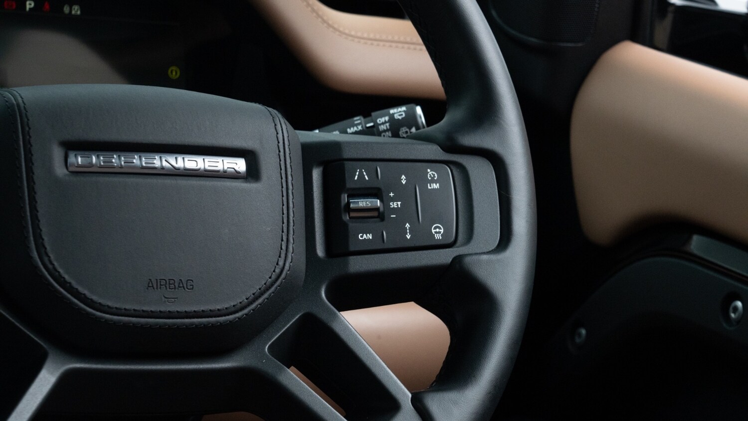 Used Land Rover Defender 2024 for sale - 77685686: Photo 26