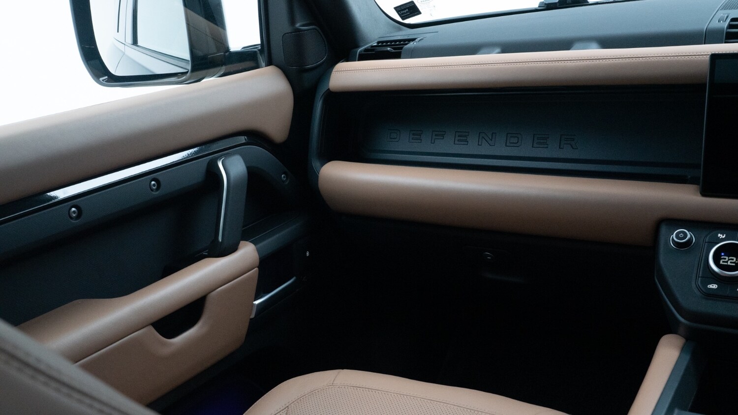 Used Land Rover Defender 2024 for sale - 77685686: Photo 27