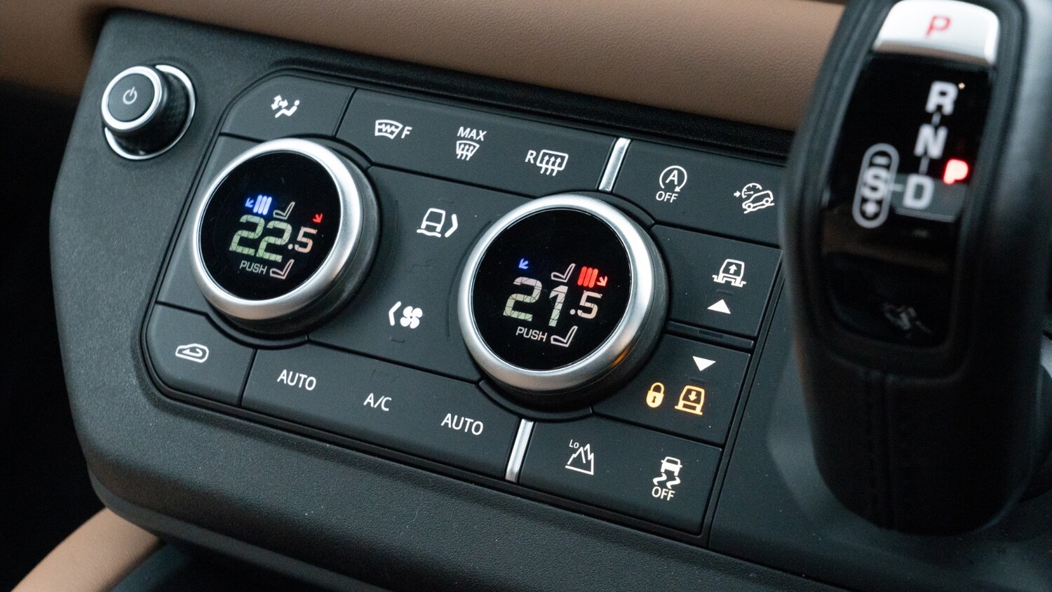 Used Land Rover Defender 2024 for sale - 77685686: Photo 33