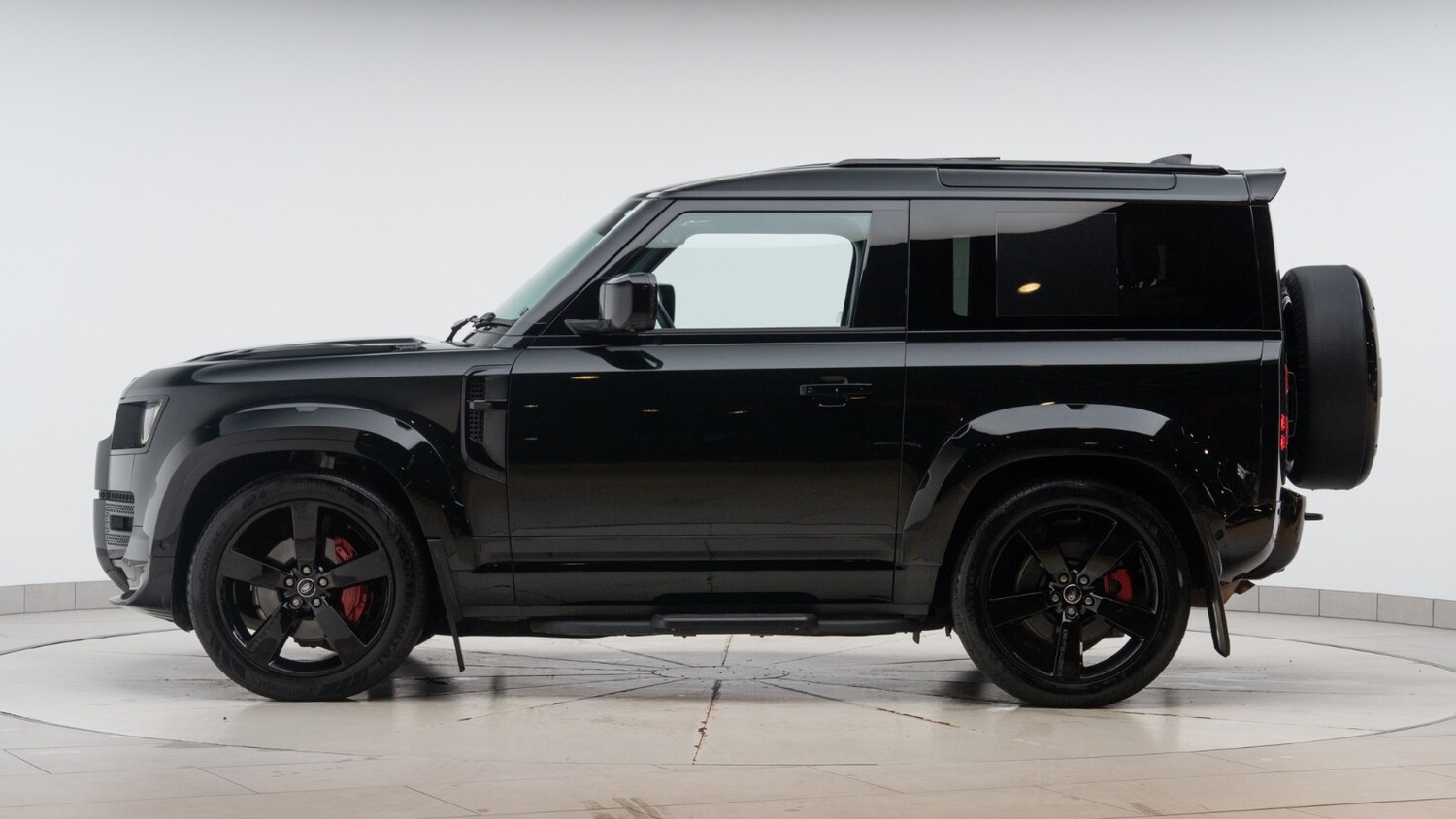 Used Land Rover Defender 2024 for sale - 77685686: Photo 7