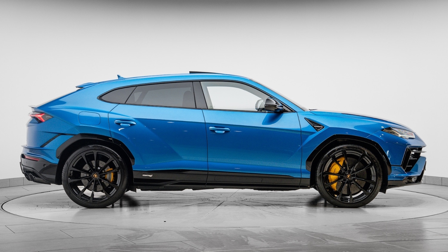Used Lamborghini Urus 2023 for sale - 76888826: Photo 11
