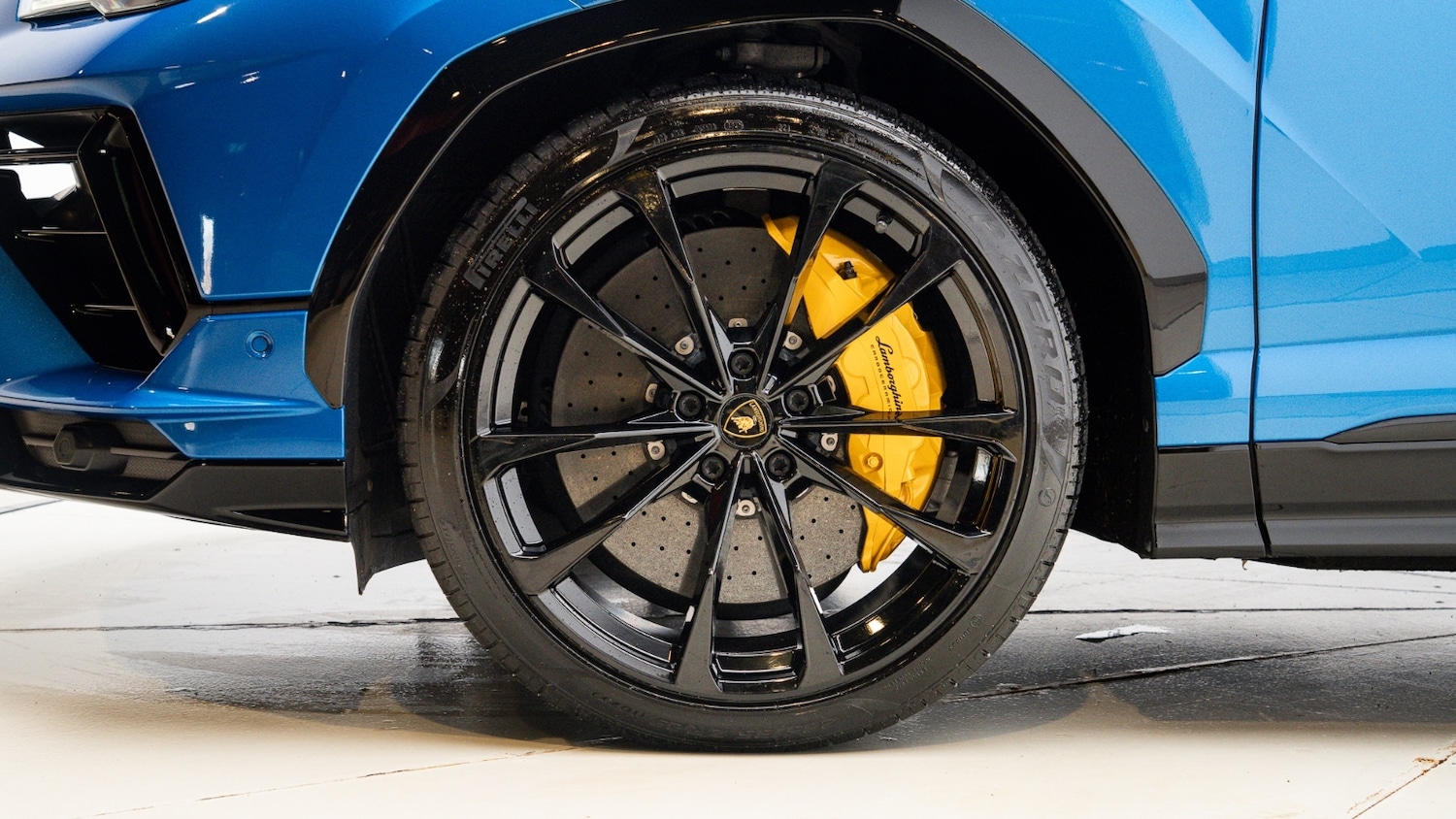 Used Lamborghini Urus 2023 for sale - 76888826: Photo 15