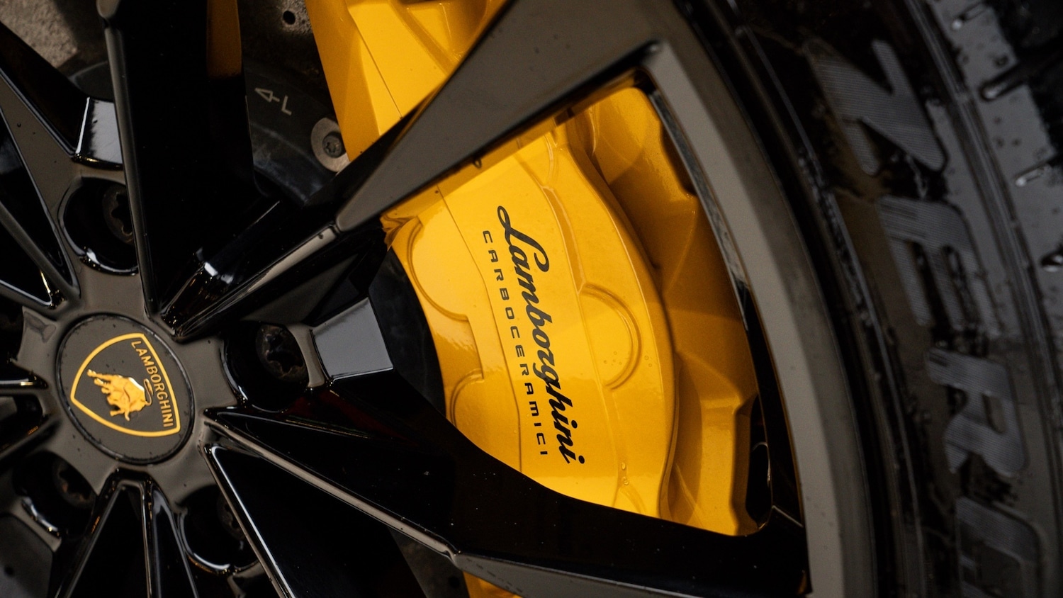 Used Lamborghini Urus 2023 for sale - 76888826: Photo 16