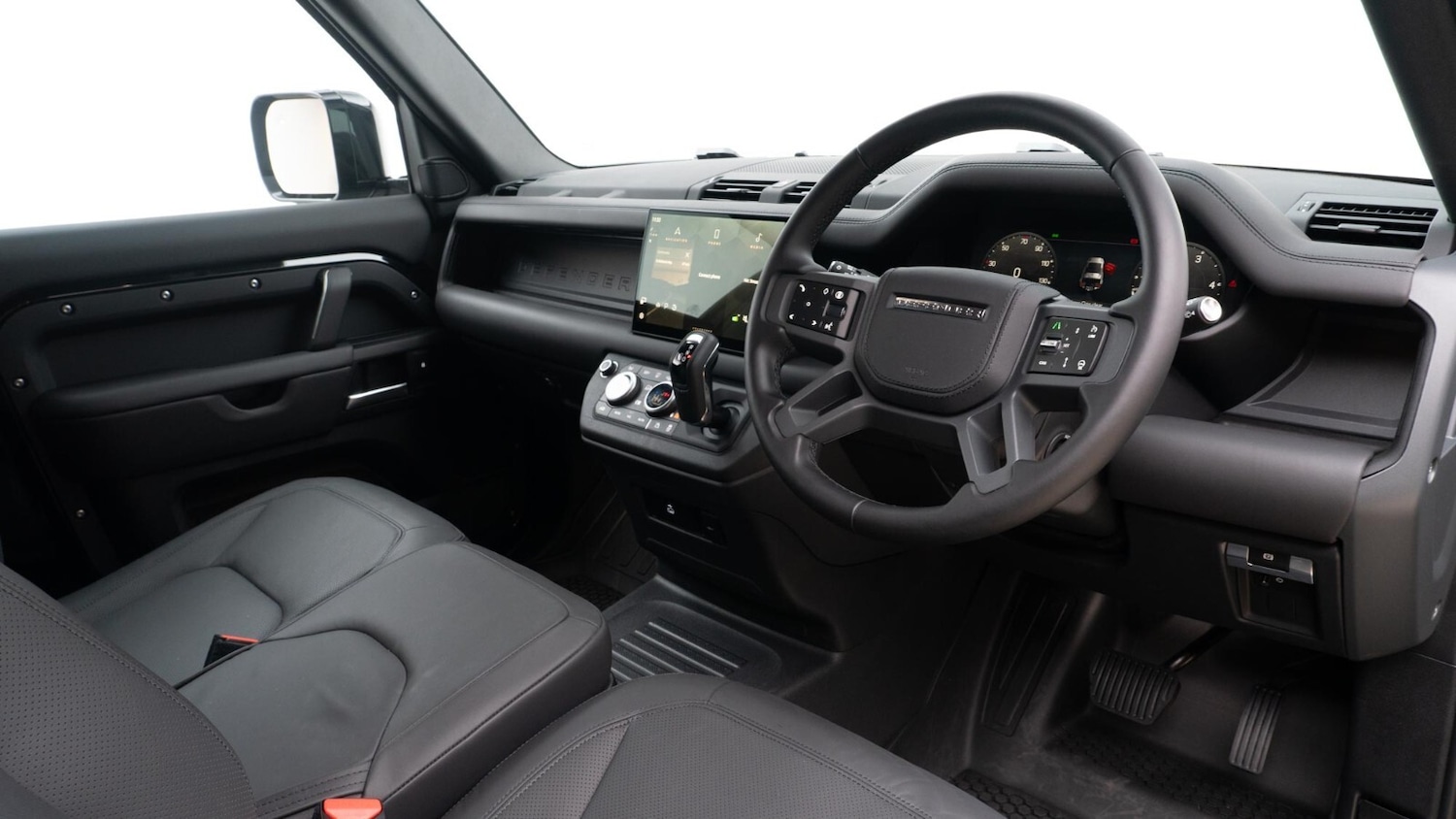 Used Land Rover Defender 2025 for sale - 76750166: Photo 2