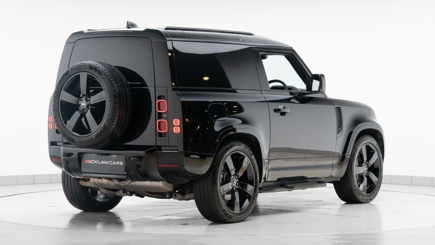 Used Land Rover Defender 2025 for sale - 76750166: Photo 5