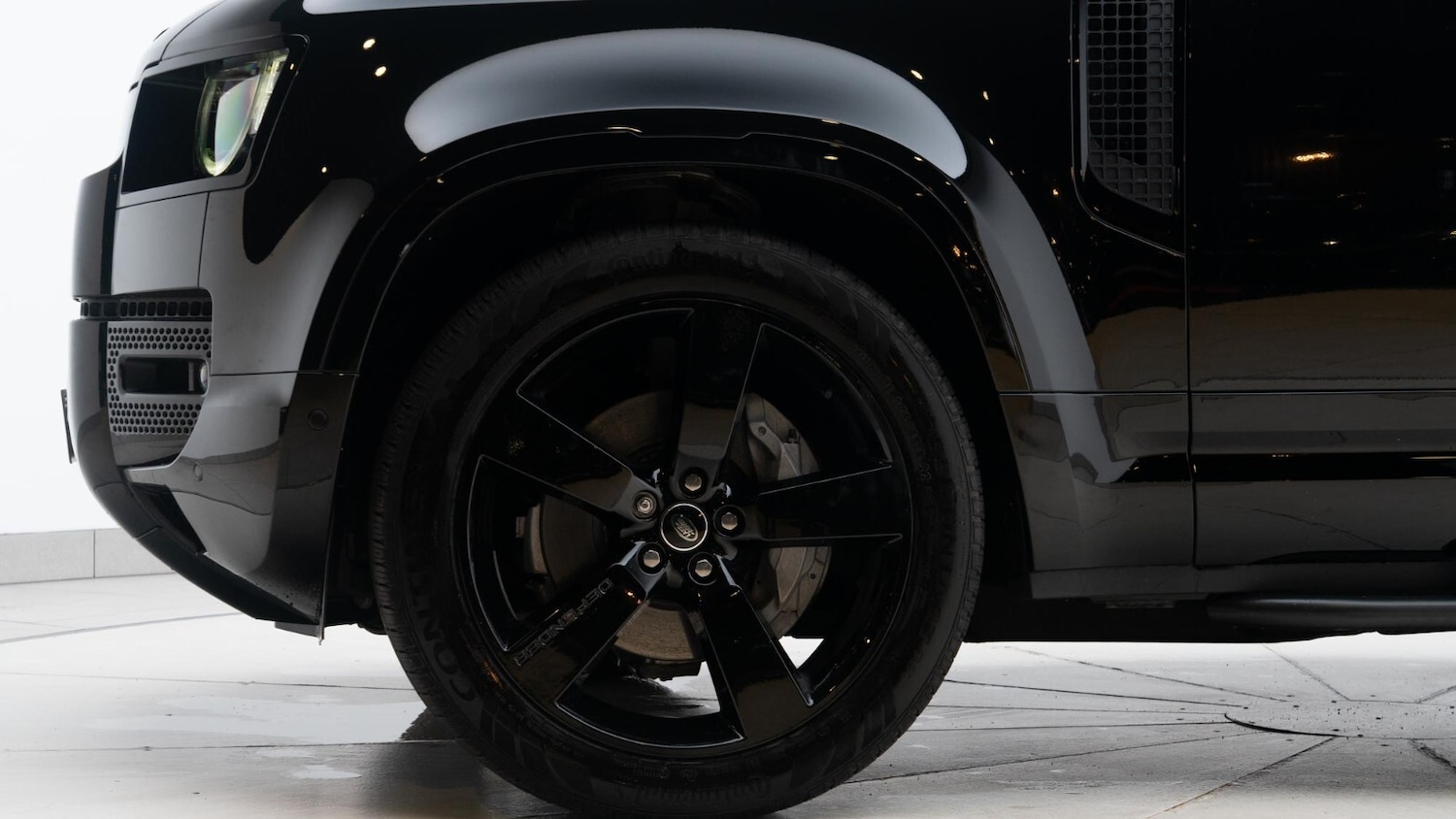 Used Land Rover Defender 2025 for sale - 76750166: Photo 9