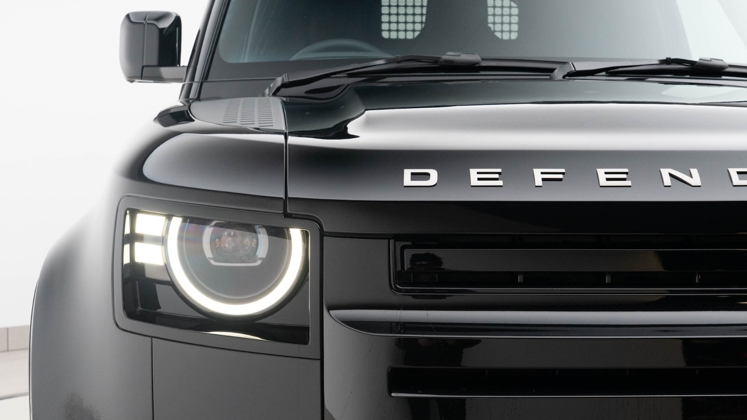 Used Land Rover Defender 2025 for sale - 76709356: Photo 9