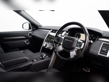 Used Land Rover Discovery 2023 for sale - 78681985: Photo