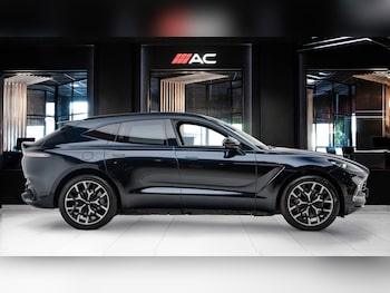Used Aston Martin DBX 2022 for sale - 79125711: Photo