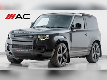 Land Rover - Defender