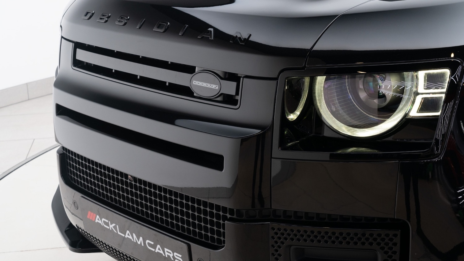 Used Land Rover Defender 2024 for sale - 76684169: Photo 11