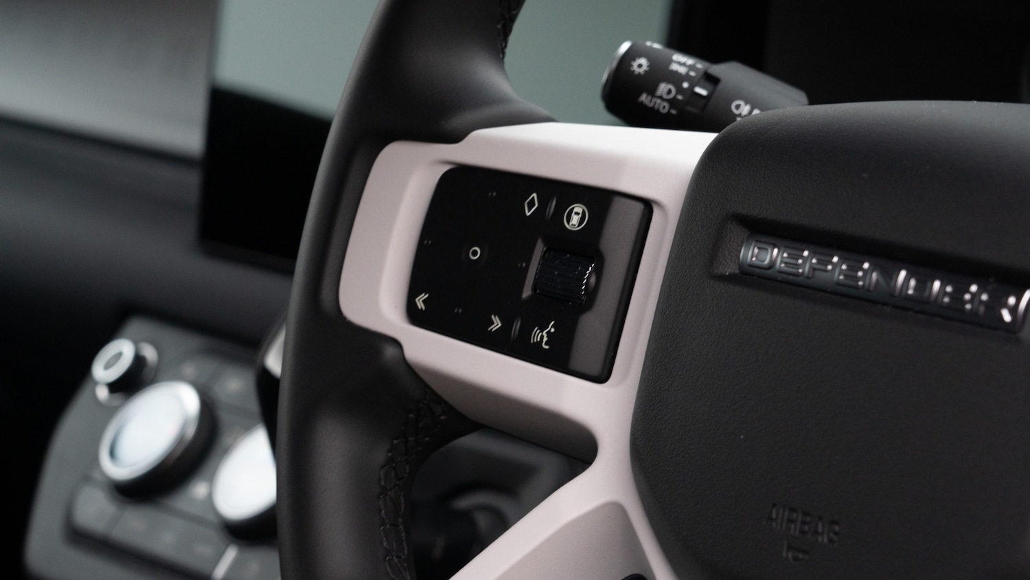 Used Land Rover Defender 2024 for sale - 76684169: Photo 16