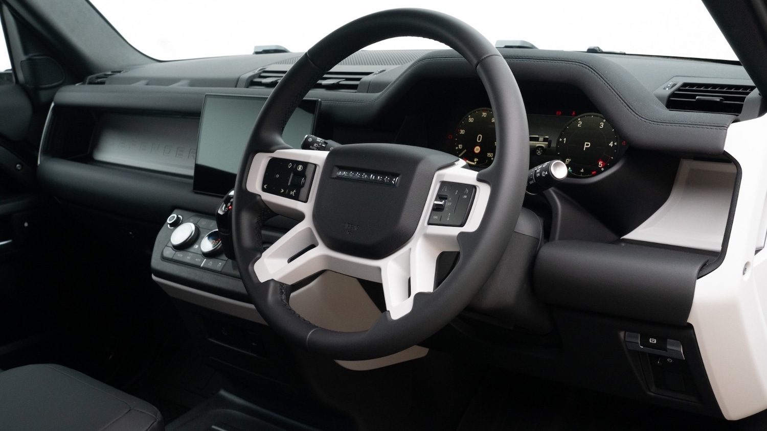 Used Land Rover Defender 2024 for sale - 76684169: Photo 2