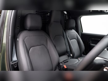 Used Land Rover Defender 2026 for sale - 78277723: Photo