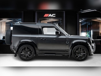 Used Land Rover Defender 2024 for sale - 78850163: Photo