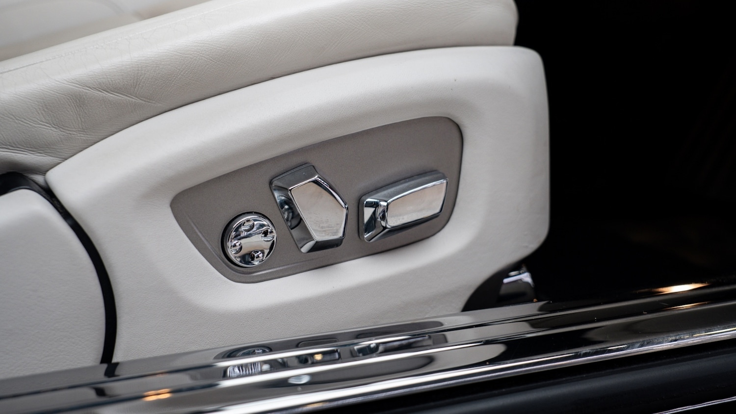 Used Rolls-Royce Wraith 2015 for sale - 77031406: Photo 35