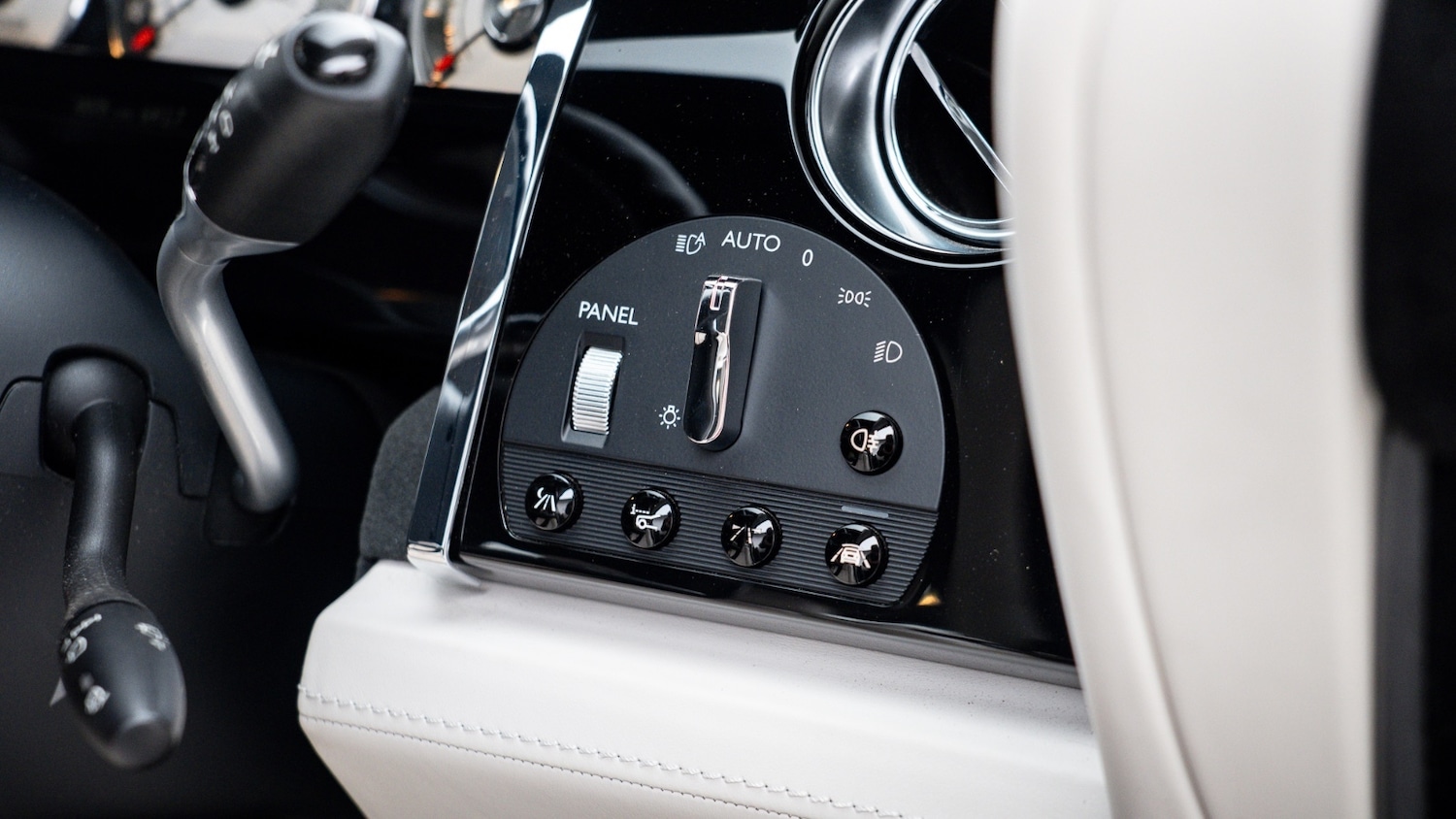 Used Rolls-Royce Wraith 2015 for sale - 77031406: Photo 36