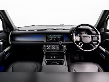 Used Land Rover Defender 2023 for sale - 77745790: Photo