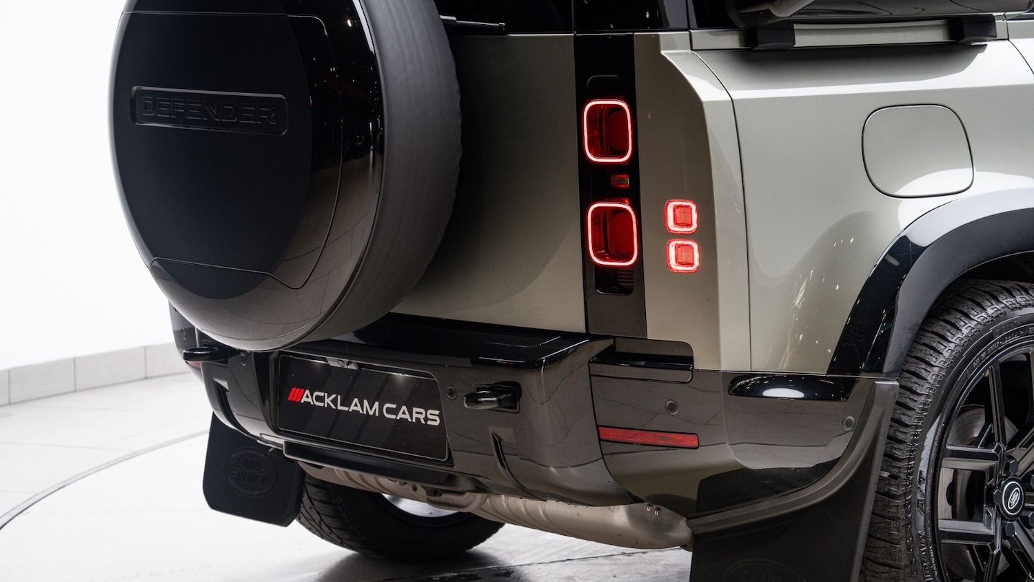 Used Land Rover Defender 2023 for sale - 77745790: Photo 45