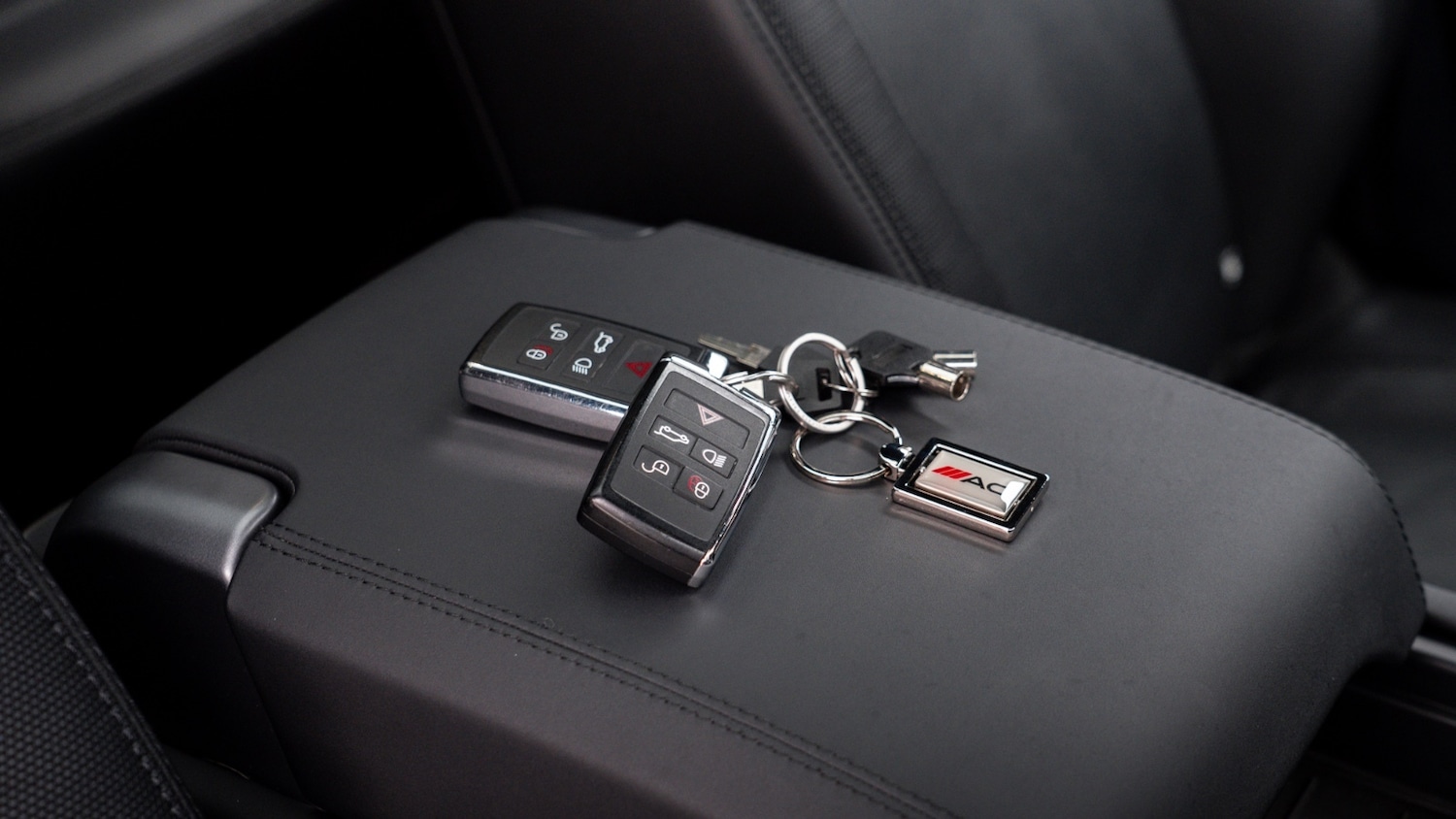 Used Land Rover Defender 2023 for sale - 77745790: Photo 50