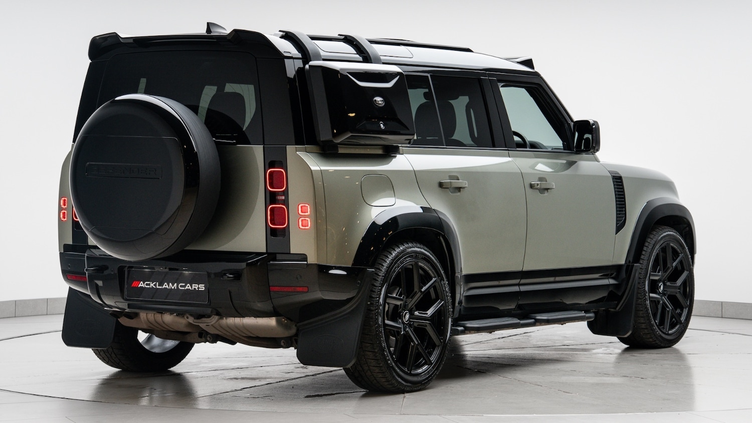 Used Land Rover Defender 2023 for sale - 77745790: Photo 6