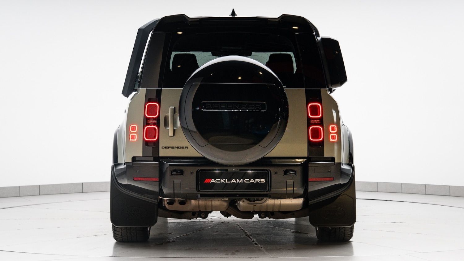 Used Land Rover Defender 2023 for sale - 77745790: Photo 7