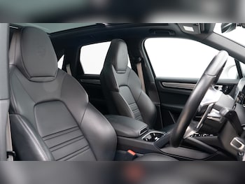 Used Porsche Cayenne 2022 for sale - 75471211: Photo
