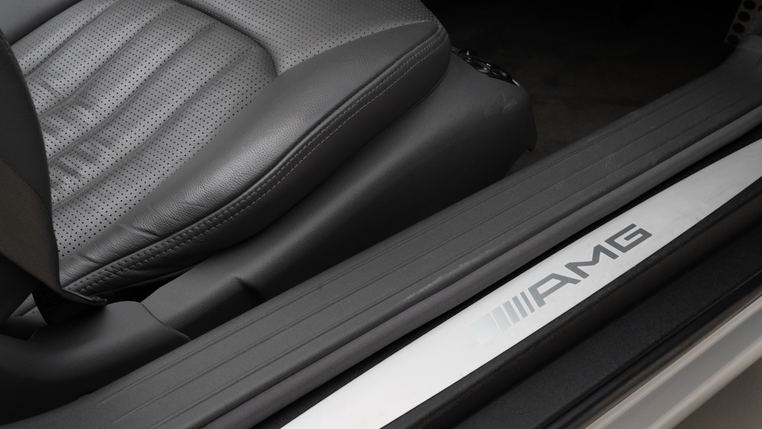 Used Mercedes-Benz SL 2004 for sale - 76124263: Photo 17