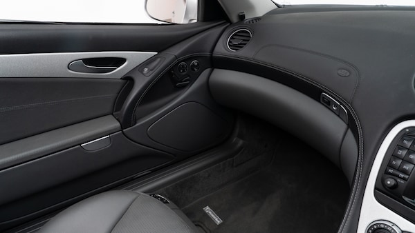 Used Mercedes-Benz SL 2004 for sale - 76124263: Photo 24