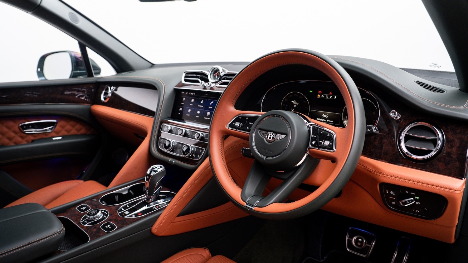 Used Land Rover Defender 2025 for sale - 77702696: Photo 2