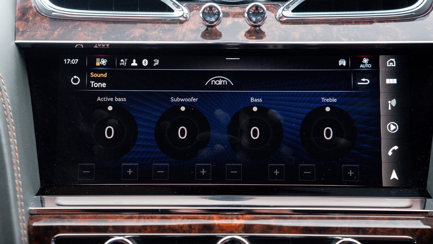 Used Land Rover Defender 2025 for sale - 77702696: Photo 23