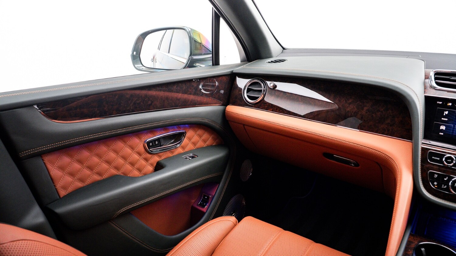 Used Land Rover Defender 2025 for sale - 77702696: Photo 24