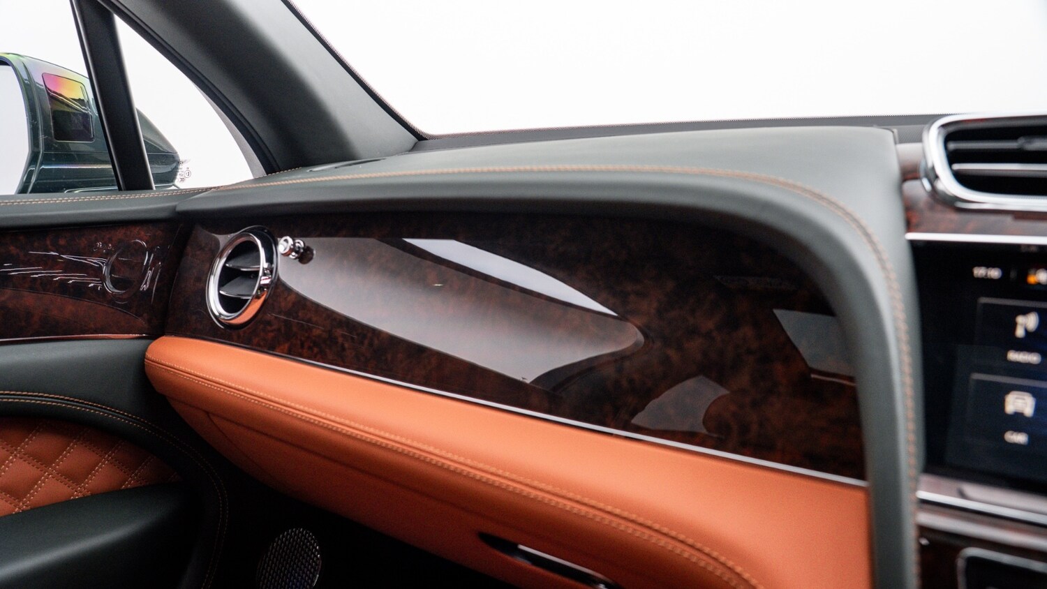 Used Land Rover Defender 2025 for sale - 77702696: Photo 35