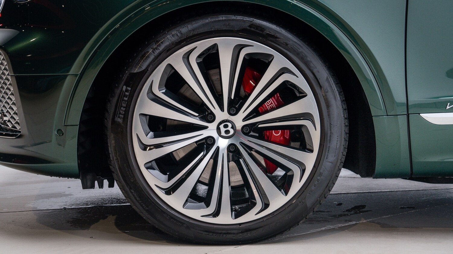 Used Land Rover Defender 2025 for sale - 77702696: Photo 47