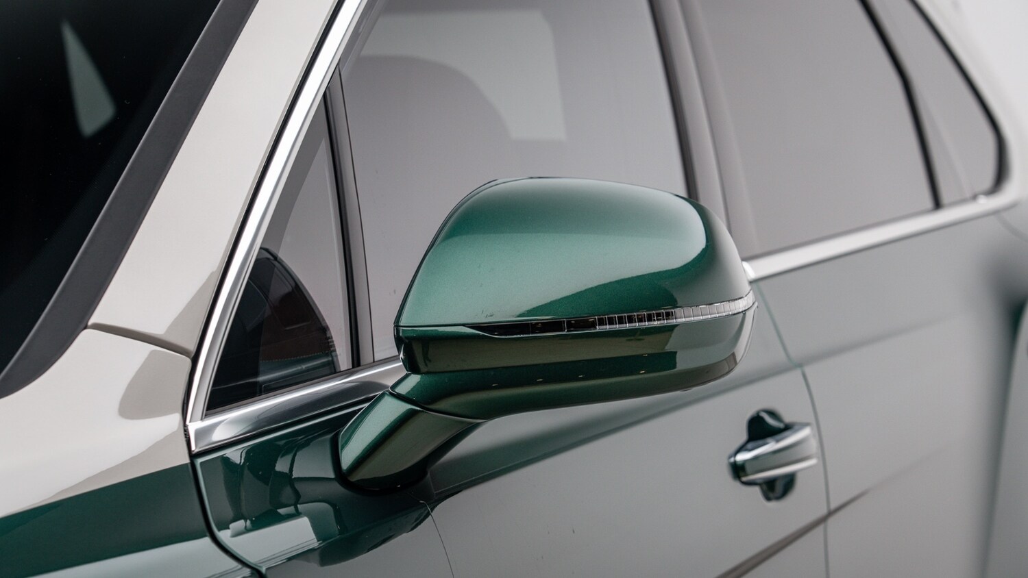 Used Land Rover Defender 2025 for sale - 77702696: Photo 49