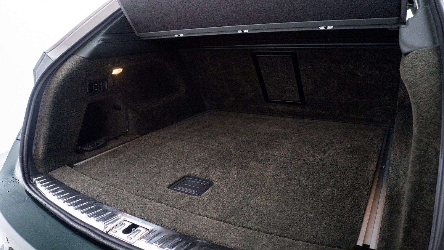 Used Land Rover Defender 2025 for sale - 77702696: Photo 58