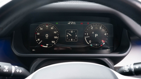Used Land Rover Defender 2023 for sale - 76328061: Photo 16