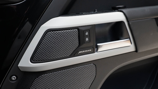 Used Land Rover Defender 2023 for sale - 76328061: Photo 19