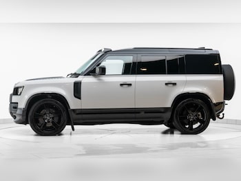 Used Land Rover Defender 2023 for sale - 76328061: Photo 4