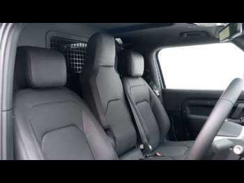 Used Land Rover Defender 2025 for sale - 75124668: Photo